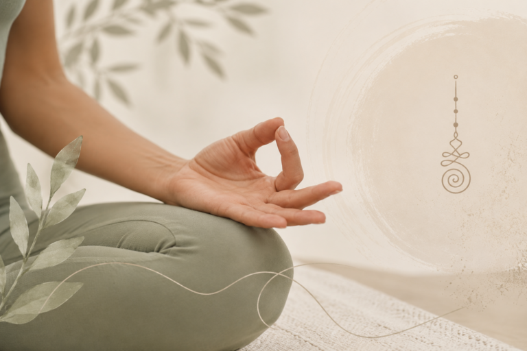 Perché nello Yoga si uniscono pollice e indice? Tra simbolismo, meditazione e NeuroYoga